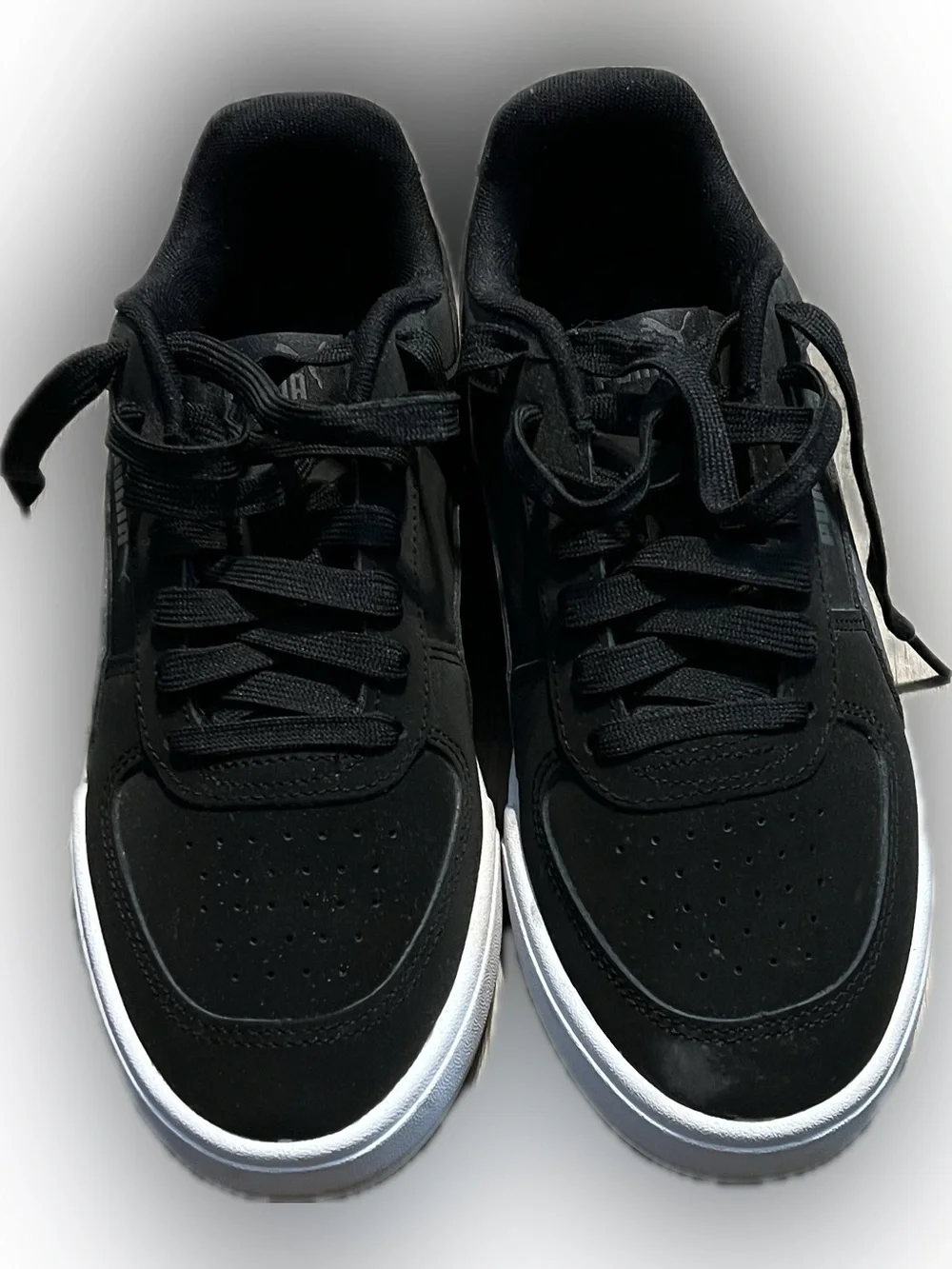 Puma Mens Caven 2.0 Black White Low-Top Sneakers Athletic Cushioned